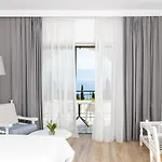 Hotel Sunrise Village 4*
