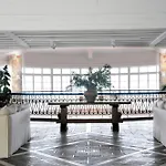 Hotel Sunrise Village