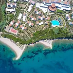 Hotel Sunrise Village 4*