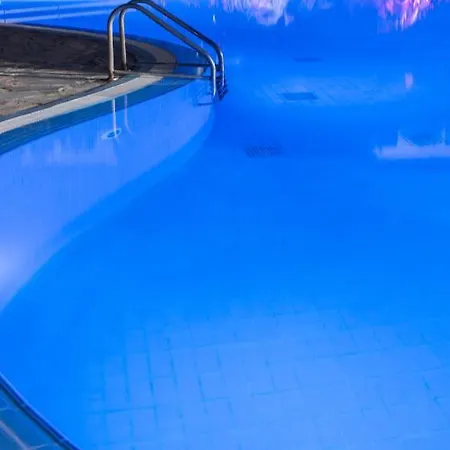 Sunrise Village Hotel 4*