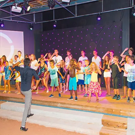 Hotell Sunrise Village Kalamaki (Messinia)