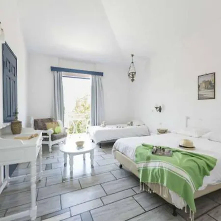 Sunrise Village Hotell 4*