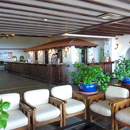 日出村海滩酒店 酒店 4*