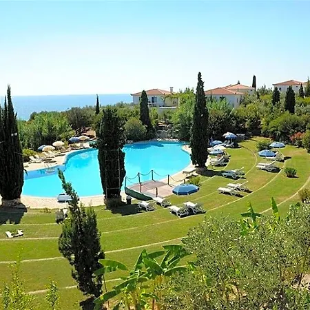 Hotel Sunrise Village 4*