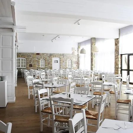 Hotel Sunrise Village