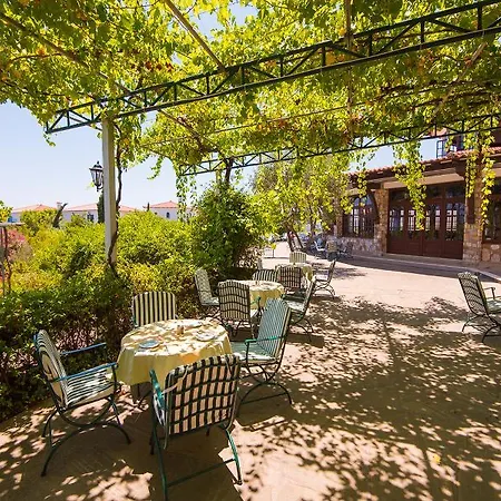 Hotel Sunrise Village 4*