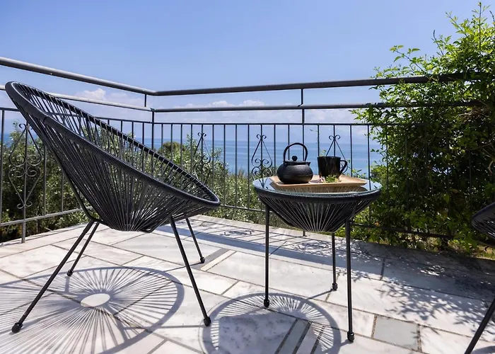 Sunrise Village ホテル