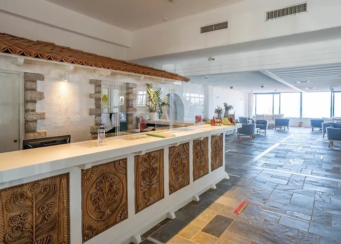 Hotel Sunrise Village 4*