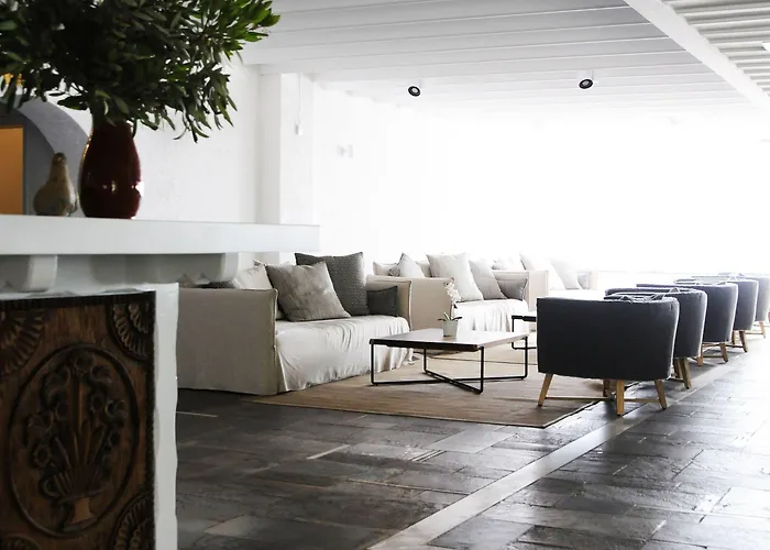 Sunrise Village ホテル 4*