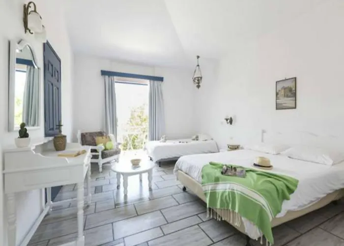 Sunrise Village Hotel 4*