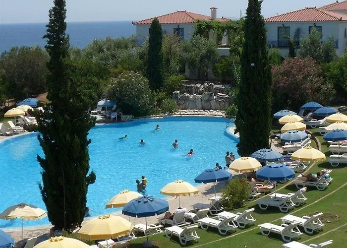 Sunrise Village ホテル 4*