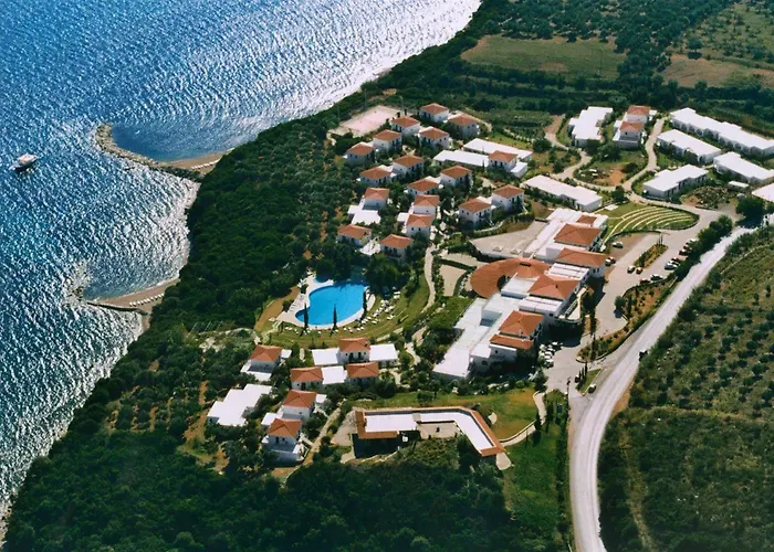 Ξενοδοχείο Sunrise Village 4*